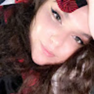 Meet your Posher, Chloe